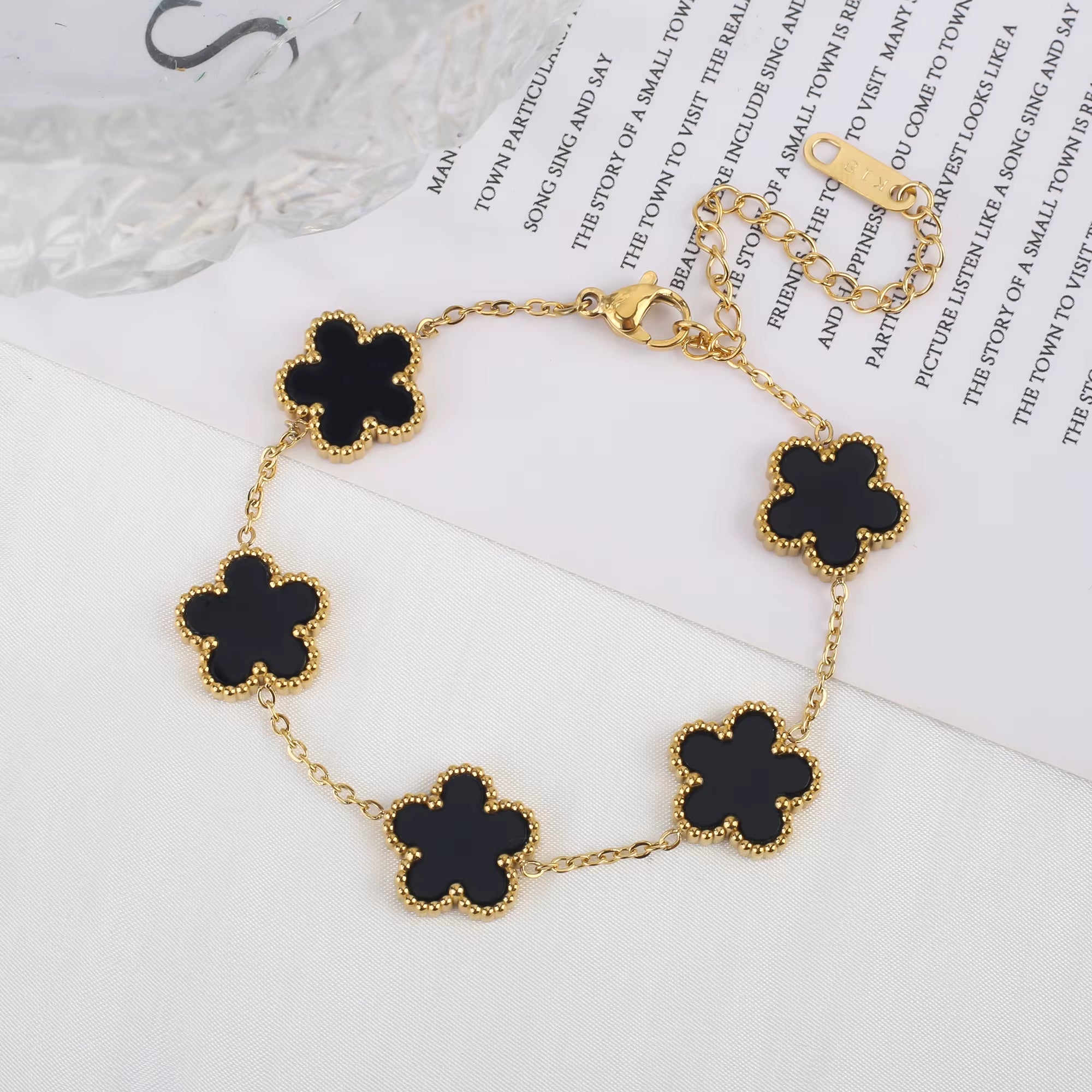 Luxury Clover Bracelet