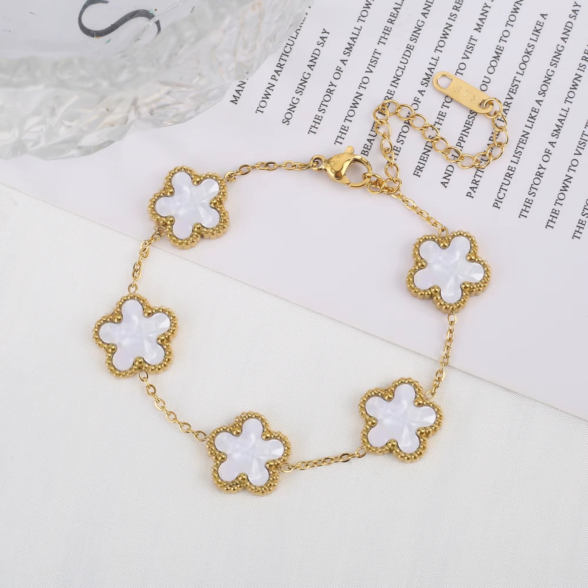 Luxury Clover Bracelet