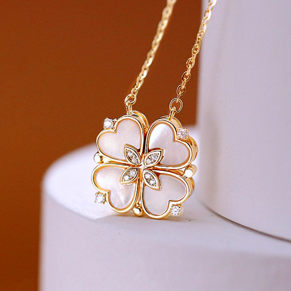Clover heart Neckalce