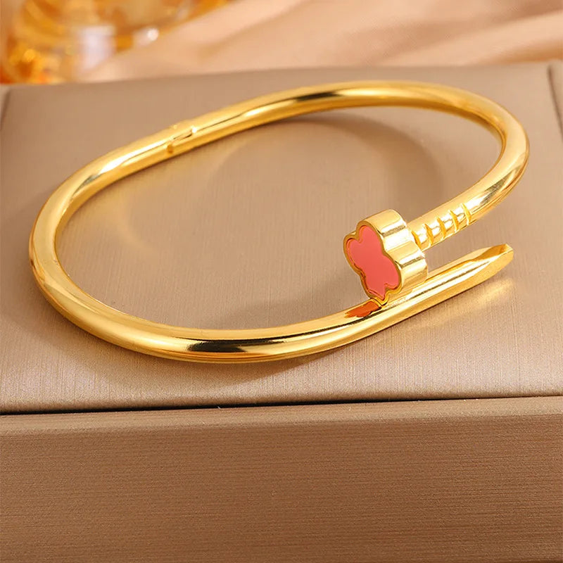 stainless steel clover nail bracelet 