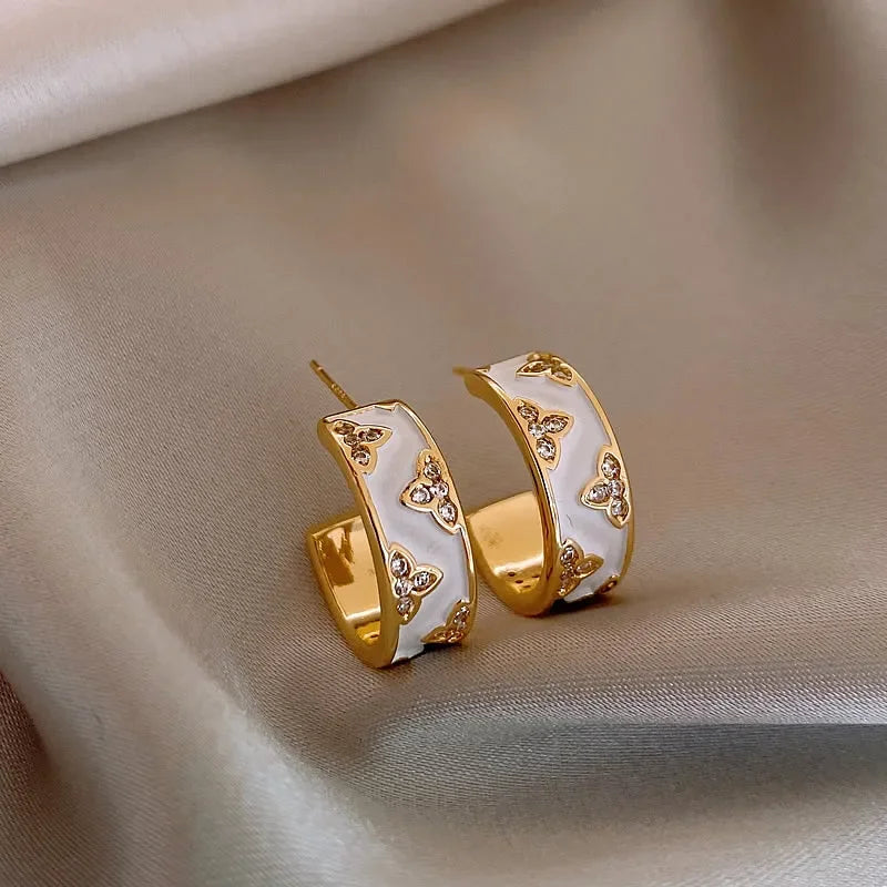 Elevate Your Style with French Vintage Zircon Flower C-Shaped Gold Earrings - A Must-Have Fashion Accessory for Women