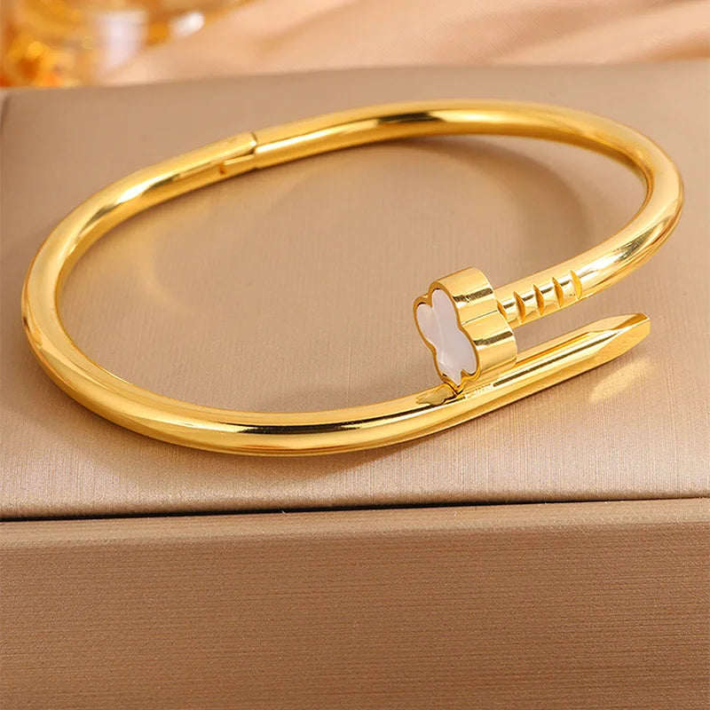 stainless steel clover nail bracelet 