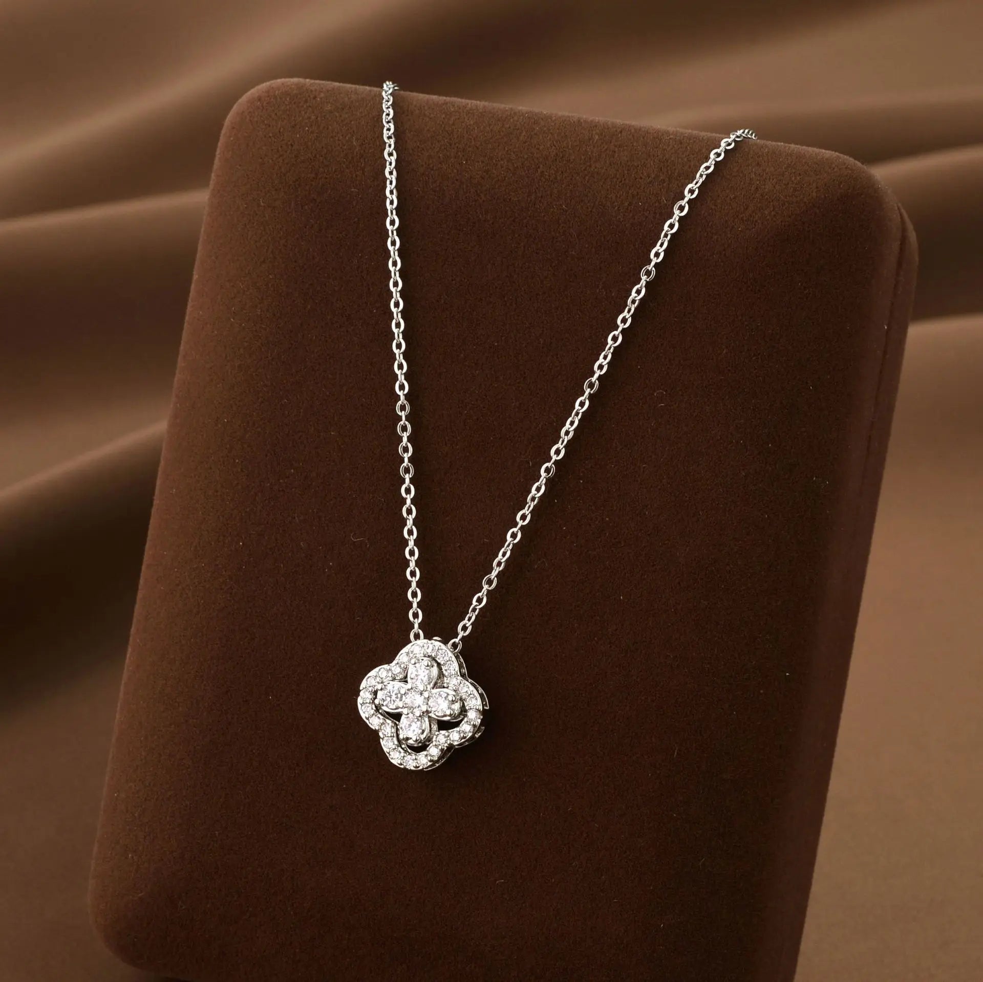 Elevate Your Style with the Classic Titanium Steel Lucky Clover Flower Pendant Necklace - Exquisite Luxury for Every Occasion