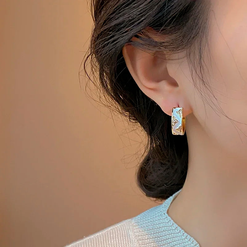 Elevate Your Style with French Vintage Zircon Flower C-Shaped Gold Earrings - A Must-Have Fashion Accessory for Women