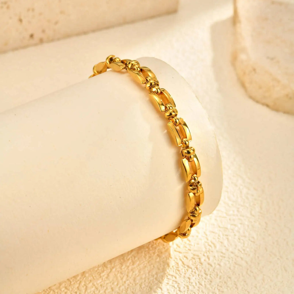 Stunning 18K Gold Plated Stainless Steel Chain Bracelet for Women - Non-Tarnish, Adjustable Geometric Link Jewelry Gift