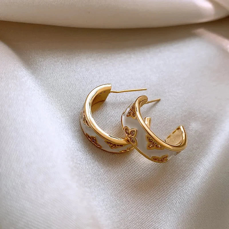 Elevate Your Style with French Vintage Zircon Flower C-Shaped Gold Earrings - A Must-Have Fashion Accessory for Women