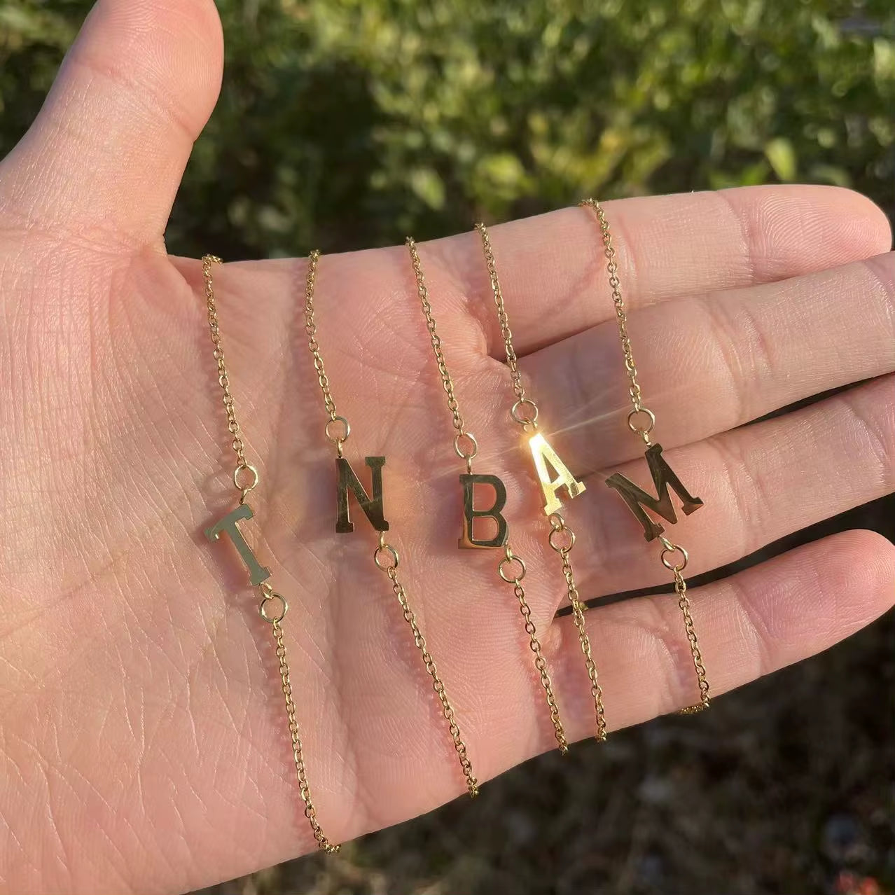 Chic 1Pc Letter Shape Beads Thin Chain Bracelet - Elegant Minimalist Hand Chain for Women